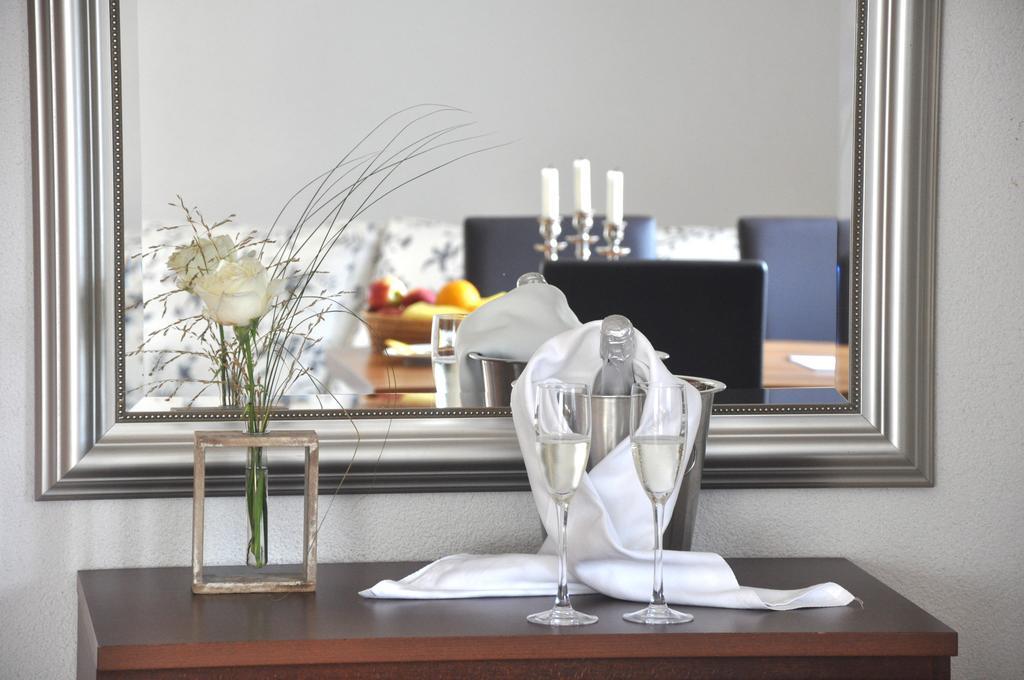 Hotel Muehleinsel Kenzingen Phòng bức ảnh